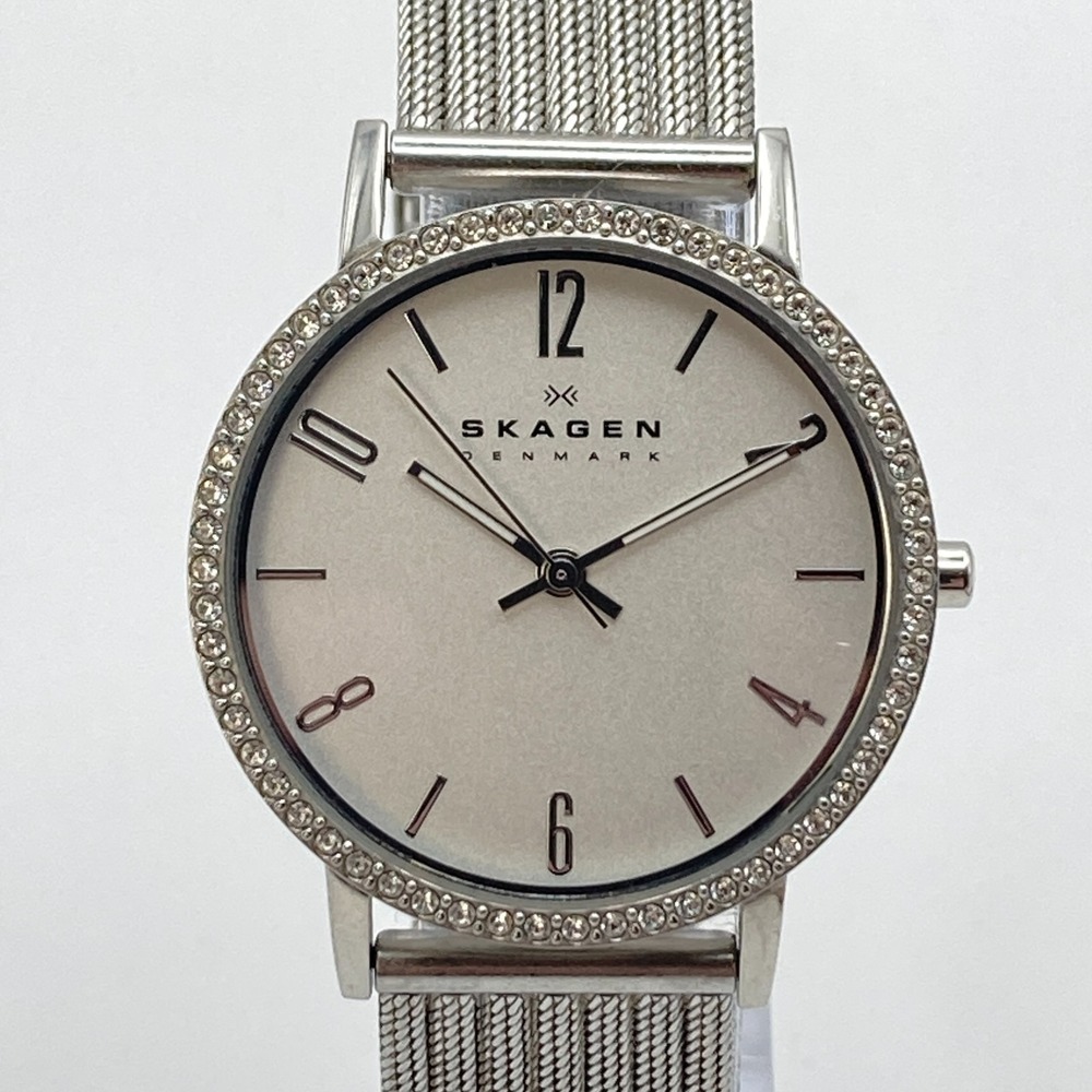 Skagen Women's Watch 32mm Silver Tone Crystals Mesh Band Bling WR New Battery